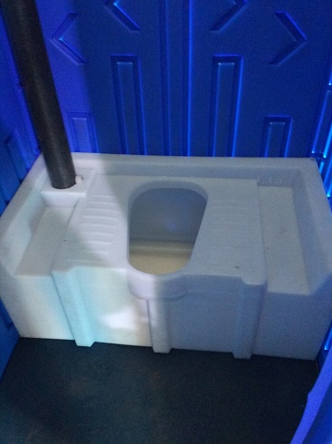 Мобильная туалетная кабина Эконом с азиатским баком в Липецке .Тел. 8(910)9424007